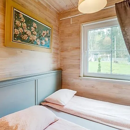 Lodge W Dolinie Wiezycy Szymbark (Pomerania)