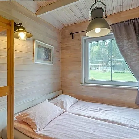 Lodge W Dolinie Wiezycy Szymbark (Pomerania)